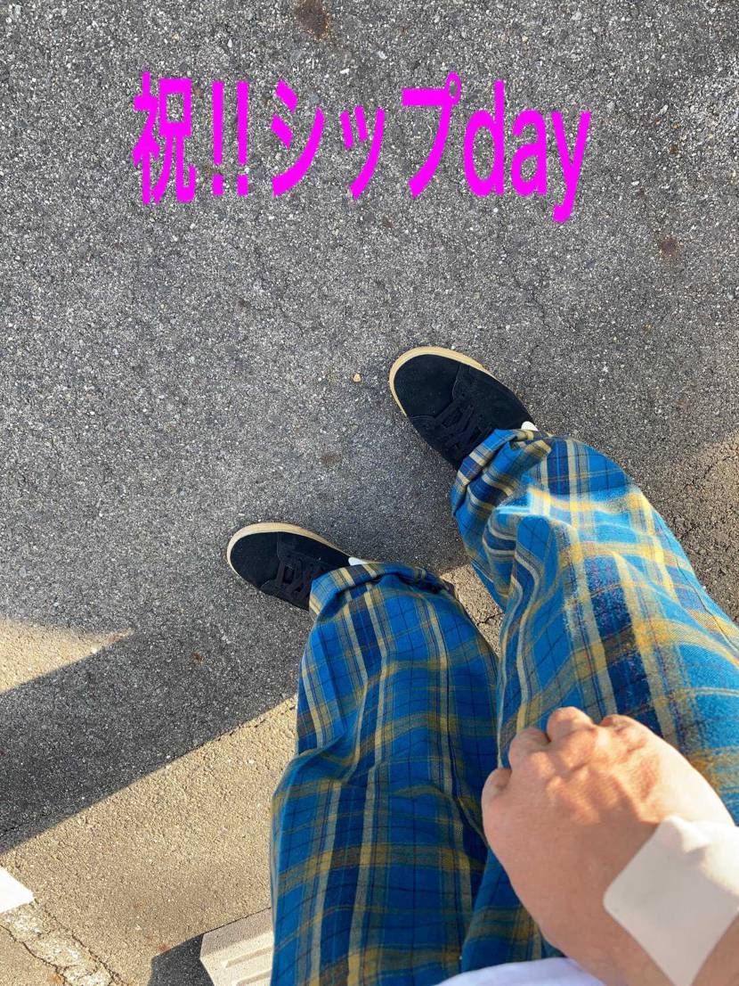 シップの日


沢山持ってるスニーカー見たけど持ってなかったので
取り急