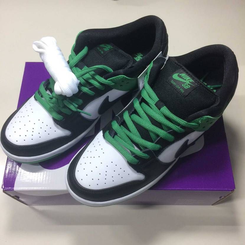 厚タンの肉感がいい🐾

防水するのにレース抜くから
その前に手持ちの在庫で