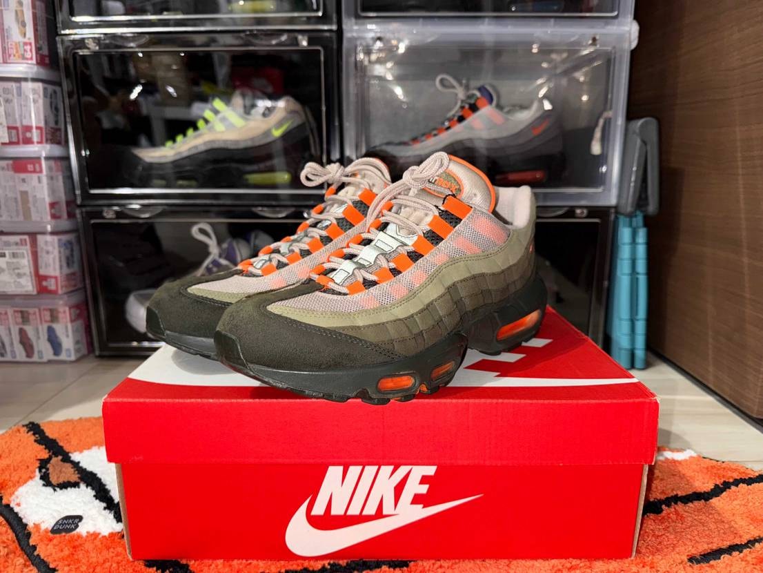 ずっと欲しかったエアマックス95買っちゃった‼️
Nike
