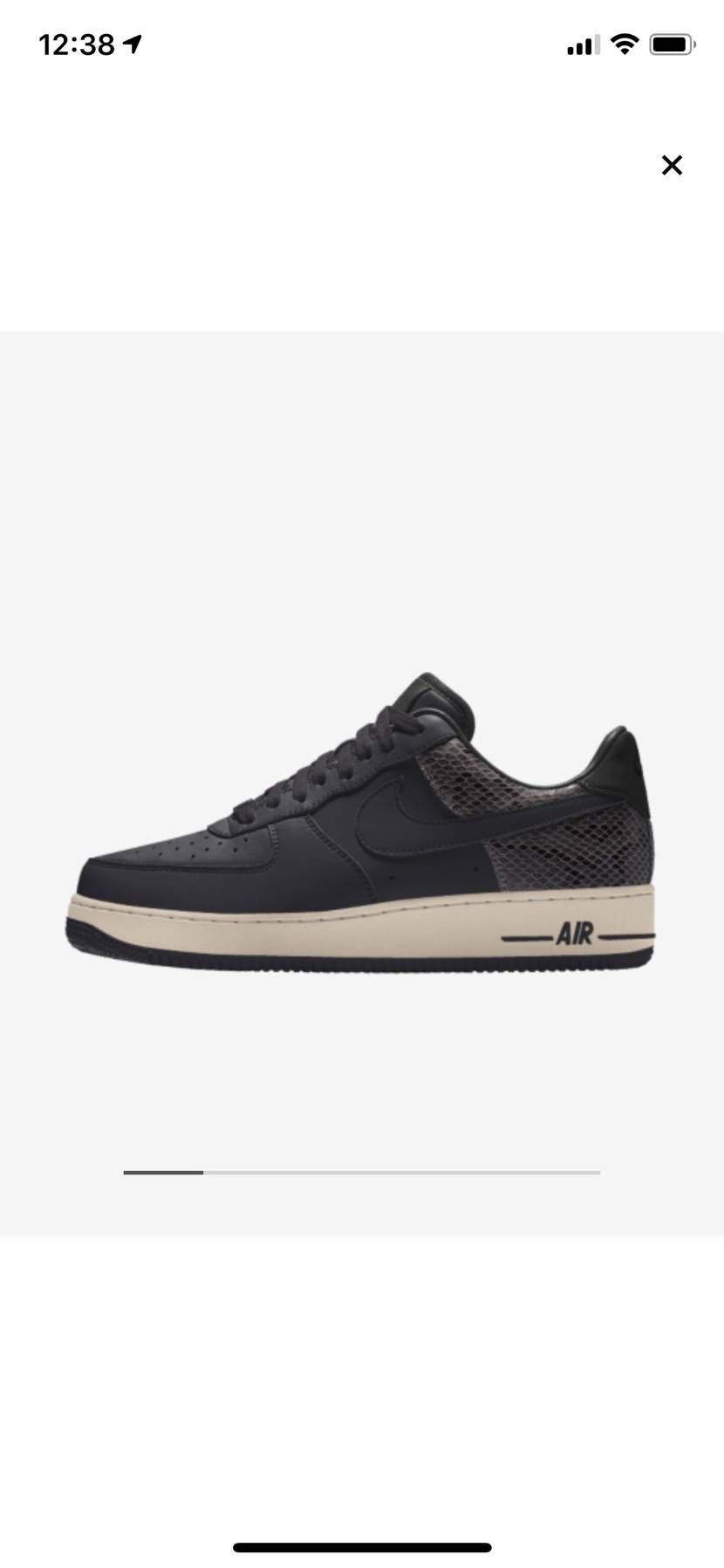 買った人はわかると思うけど、ヒール部分の色が黒よりグレーだった
nike by