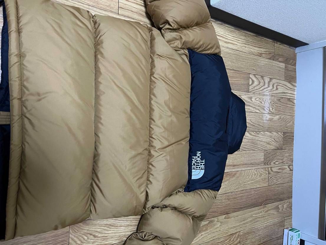 3回ほど着用しましたが、着用機会が少ないので出品いたします。