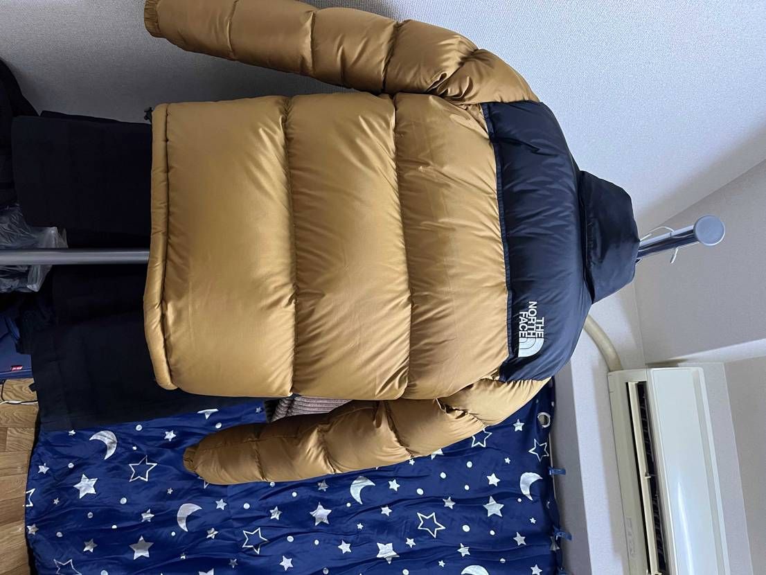 3回ほど着用しましたが、着用機会が少ないので出品いたします。