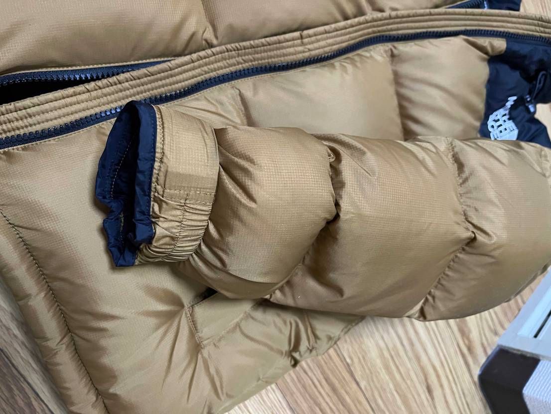 3回ほど着用しましたが、着用機会が少ないので出品いたします。