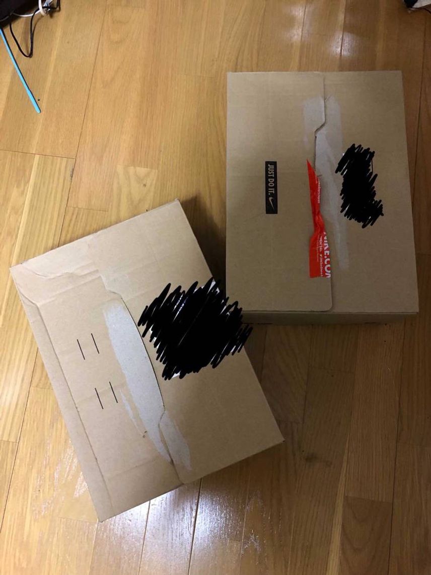 部屋の隅にダンボールあるなーと思ったら
買って満足した2足
履いてや