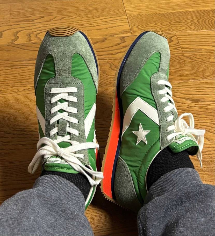 STFIREの青リンゴ🍏
軽い、復刻レトロランシューですが、2層構造のEVAミ