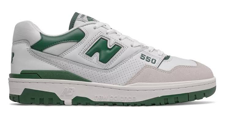 new balance bb550 wt1のサイズで迷っています
990v3 