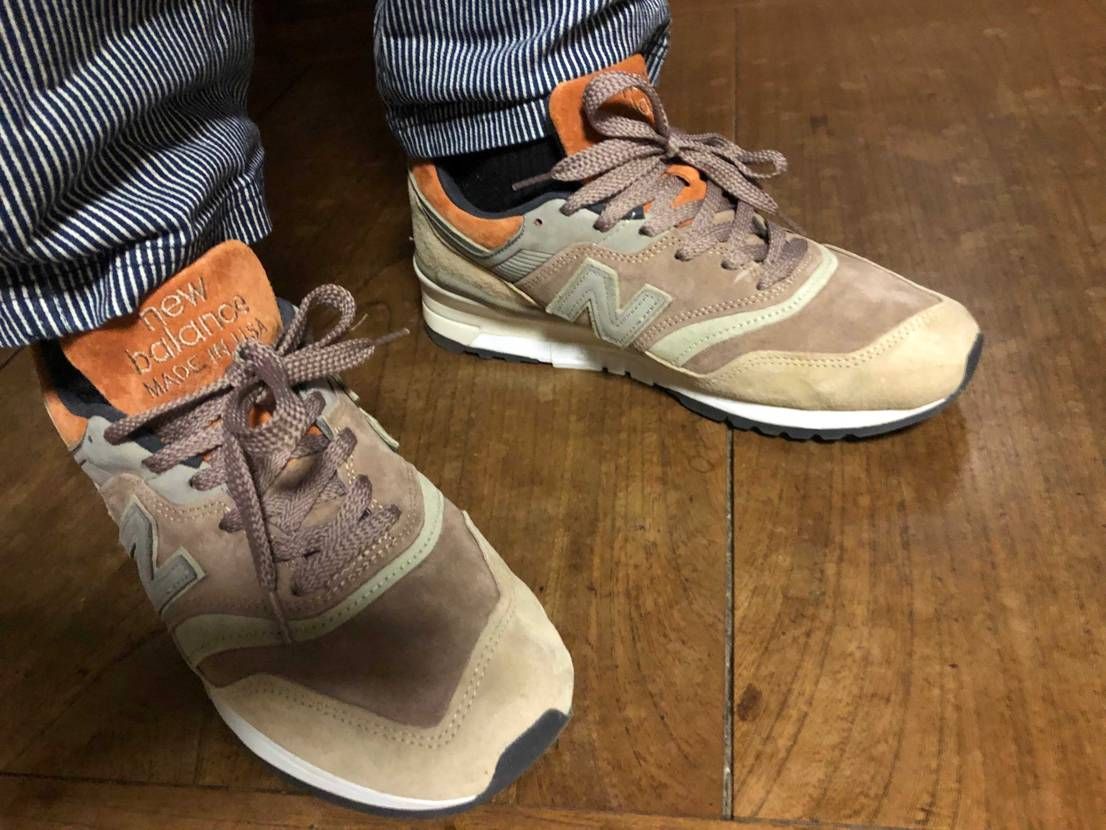 紅葉っぽいカラーの997とおじさん