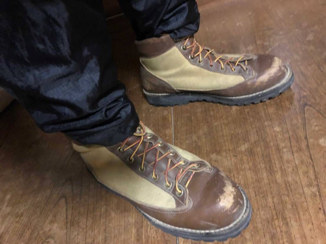 Danner LIGHT
今の時期しか履かないので久々に履いてスーパーにお