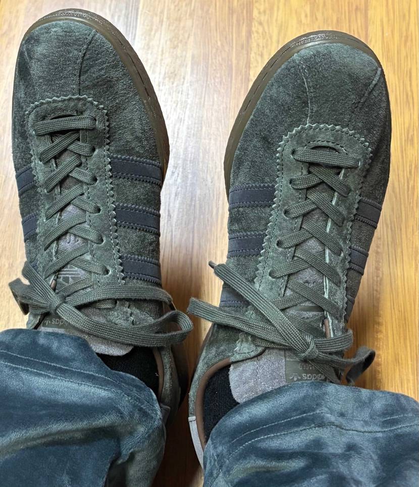 ジャースタ別注tobacco
落ち着いた渋めのオリーブグレ