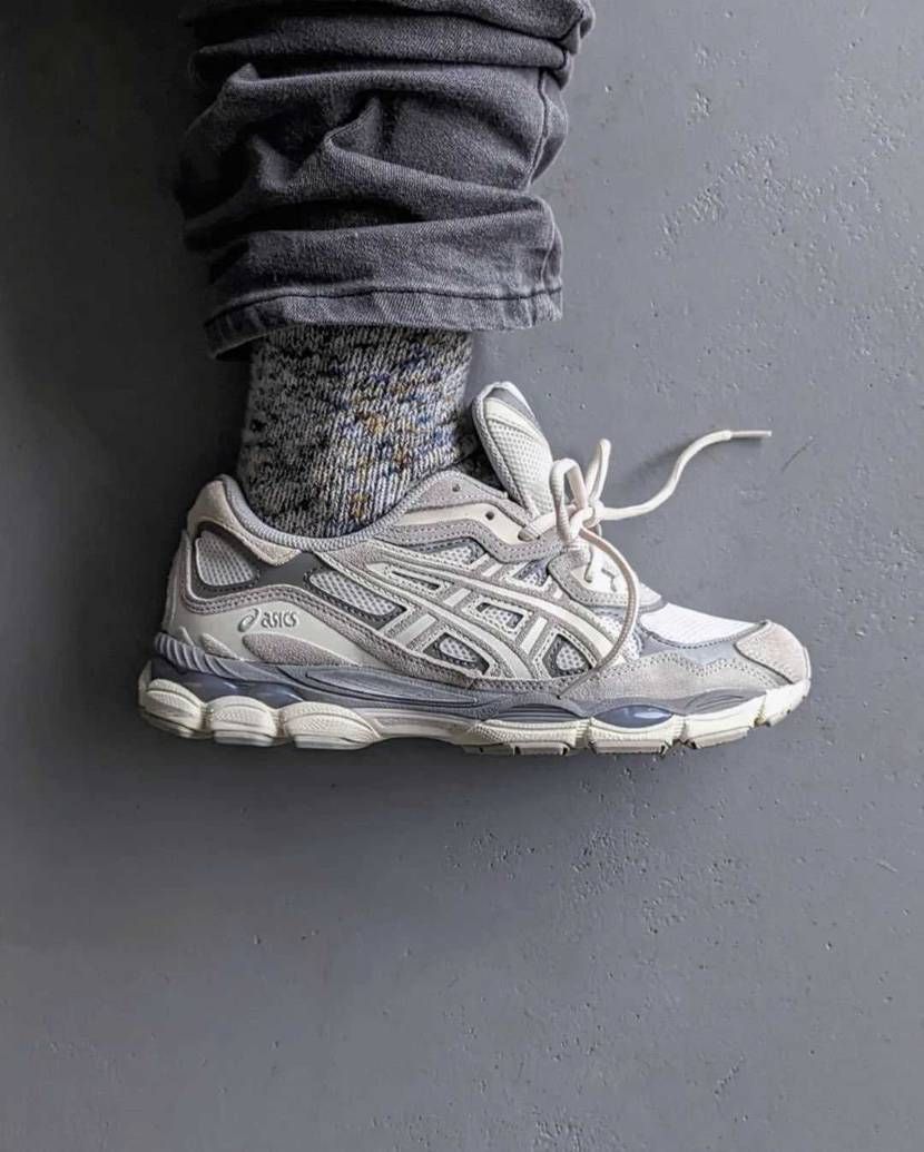 GEL NYC新色買う予定なかったけどこの霜降り靴下との合わ