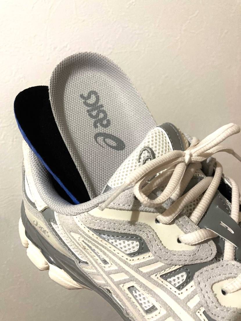 インソールは出来るだけオリジナルのまま、というのが元来の好みなんですが、最近オリ