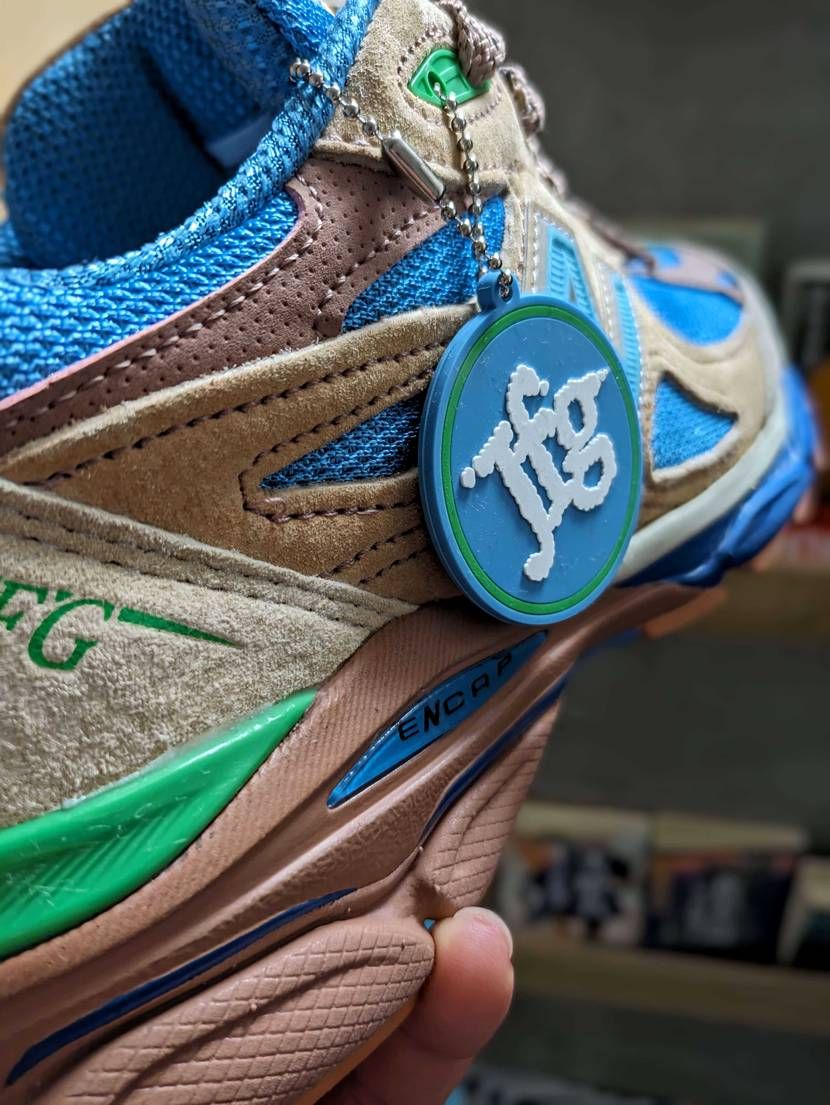 本日は990v3。
今更すぎて恐縮ですが、v3履き心地いい