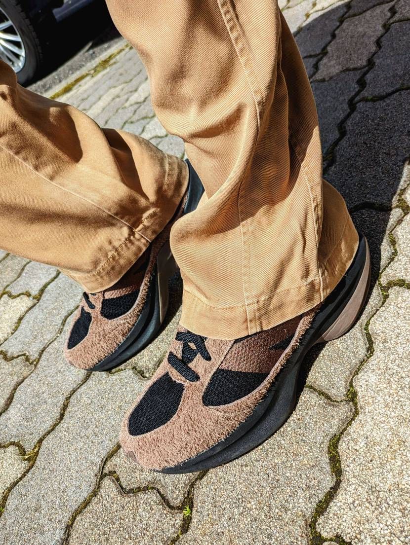本日はNB WRPD RUNNER
レトロフューチャー感が好きすぎる。
シッ