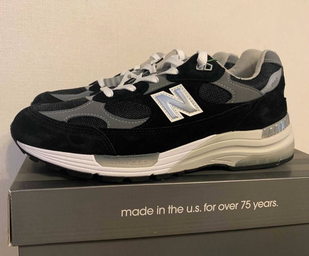 グレーも好きだがこの色も良い！！