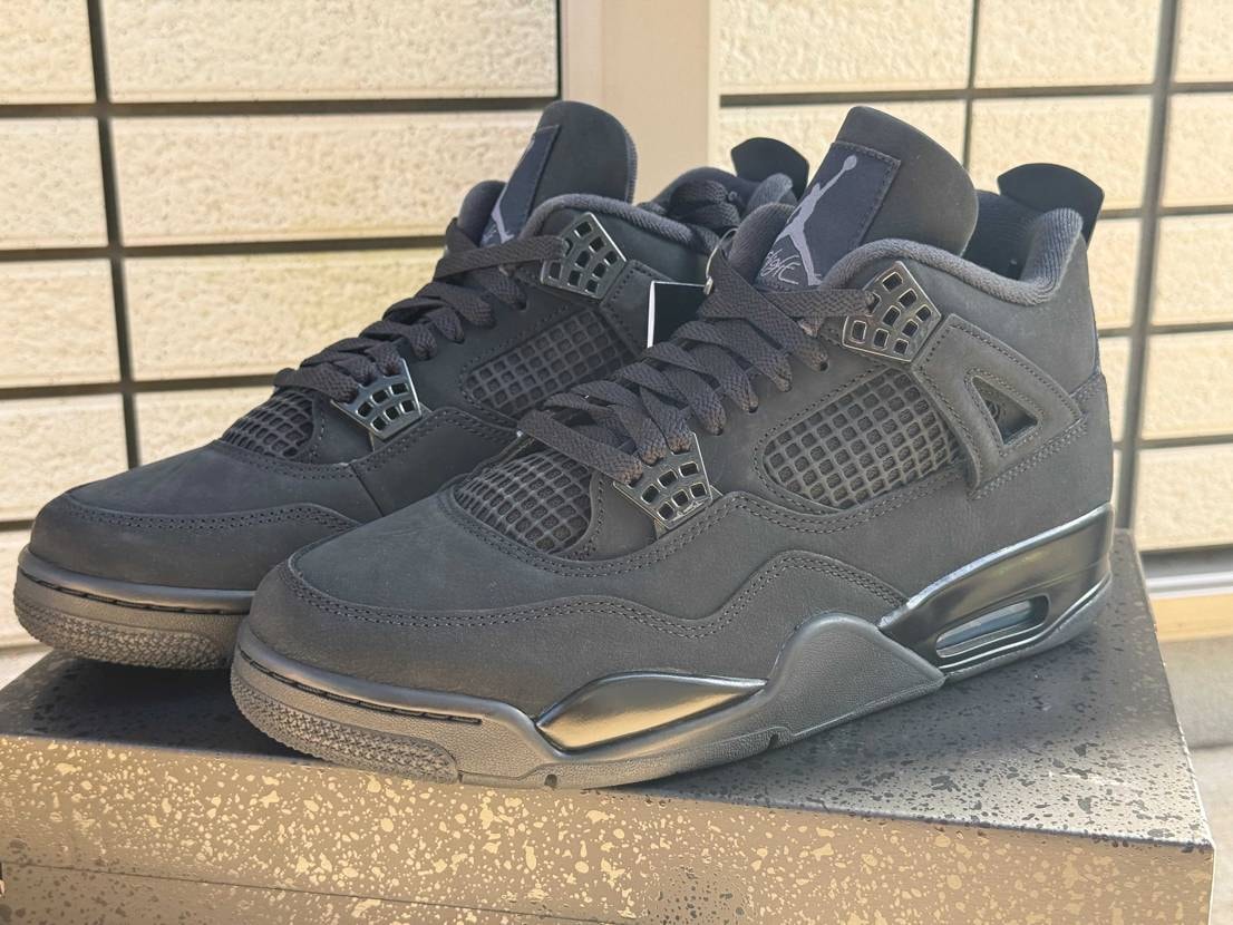 atmos当選品到着しました〜
自分への最高の誕生日プレゼントになりました😌