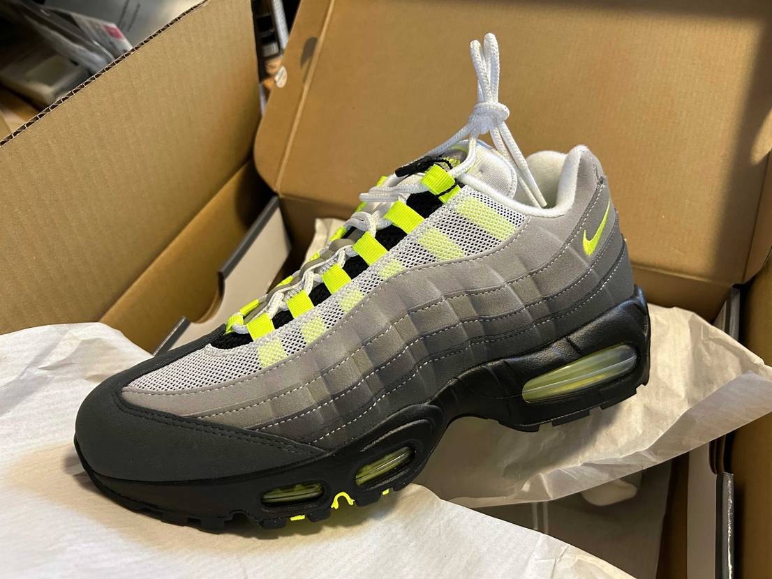 スニダンさんより到着。
2018と2020も所有してますが
当時世代としては