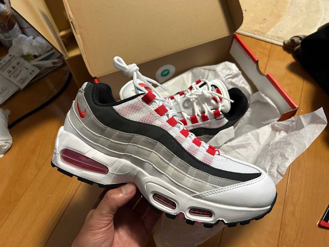 アトモスで買えず
スニダン購入分が今日到着。
個人的にス