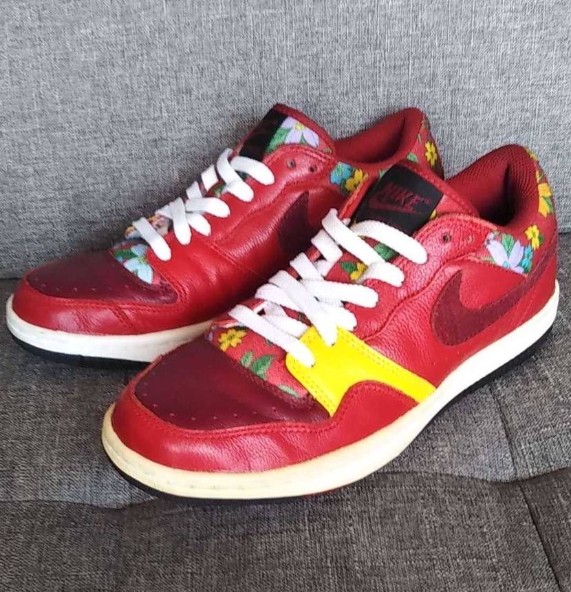 NIKE COURT FORCE これもお気に入りなんだけど片側だけソールの黄ば