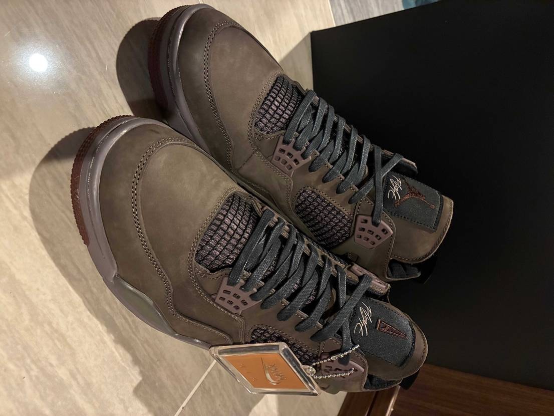 実物めちゃカッコいいです！おすすめです！
以下購入検討のご参考まで。

ジ