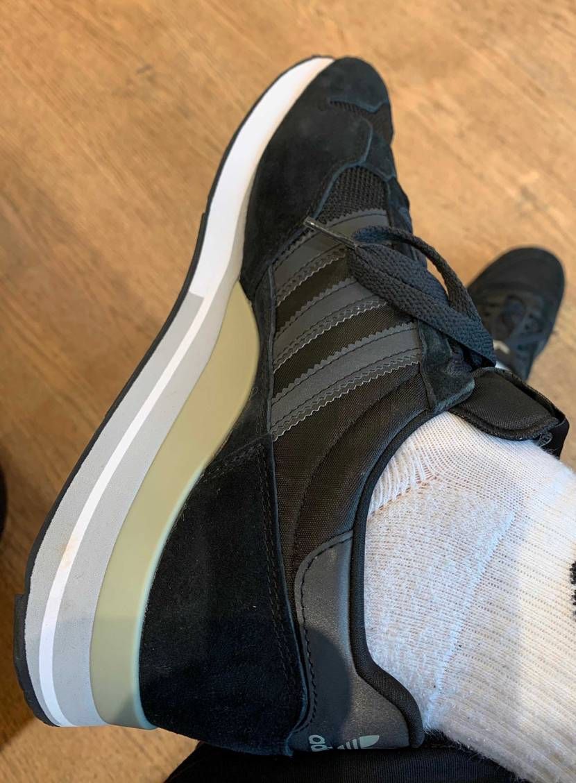 今日の靴
zx 500