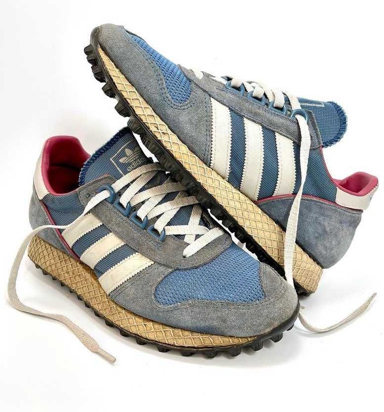 今日の靴（履かないとダメになる）