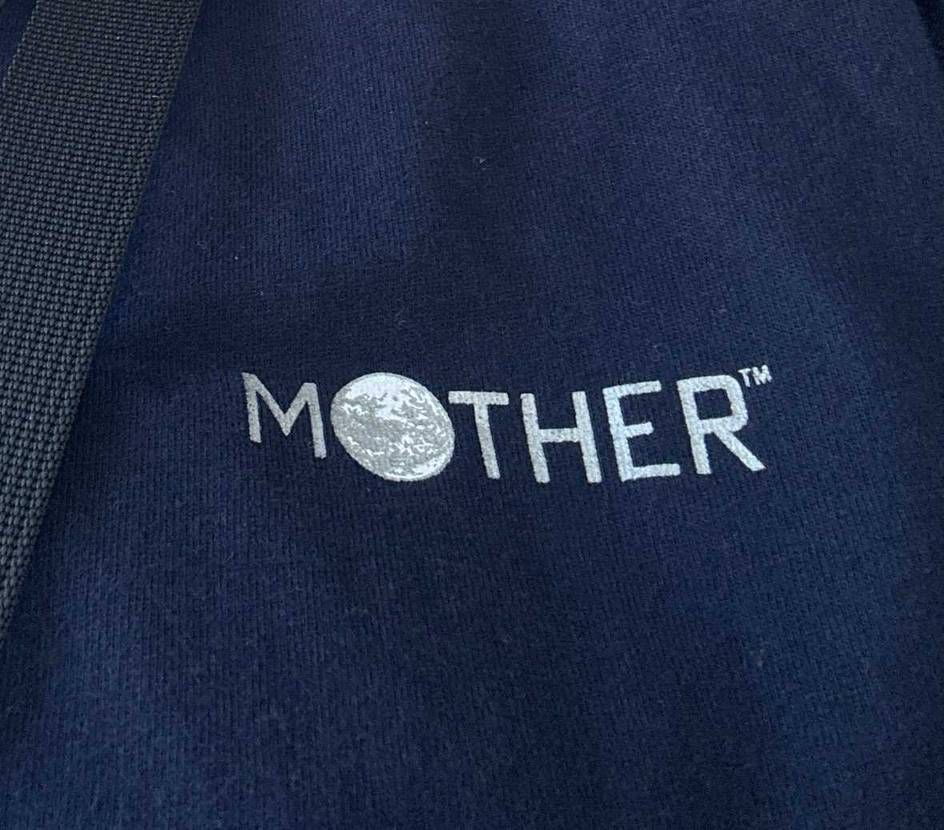 今日の靴とT
superstarとMOTHER
エンディ