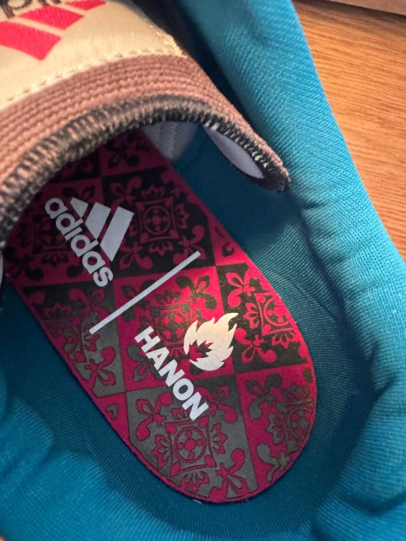 今日の靴
EQT RACE WALK X HANON
感