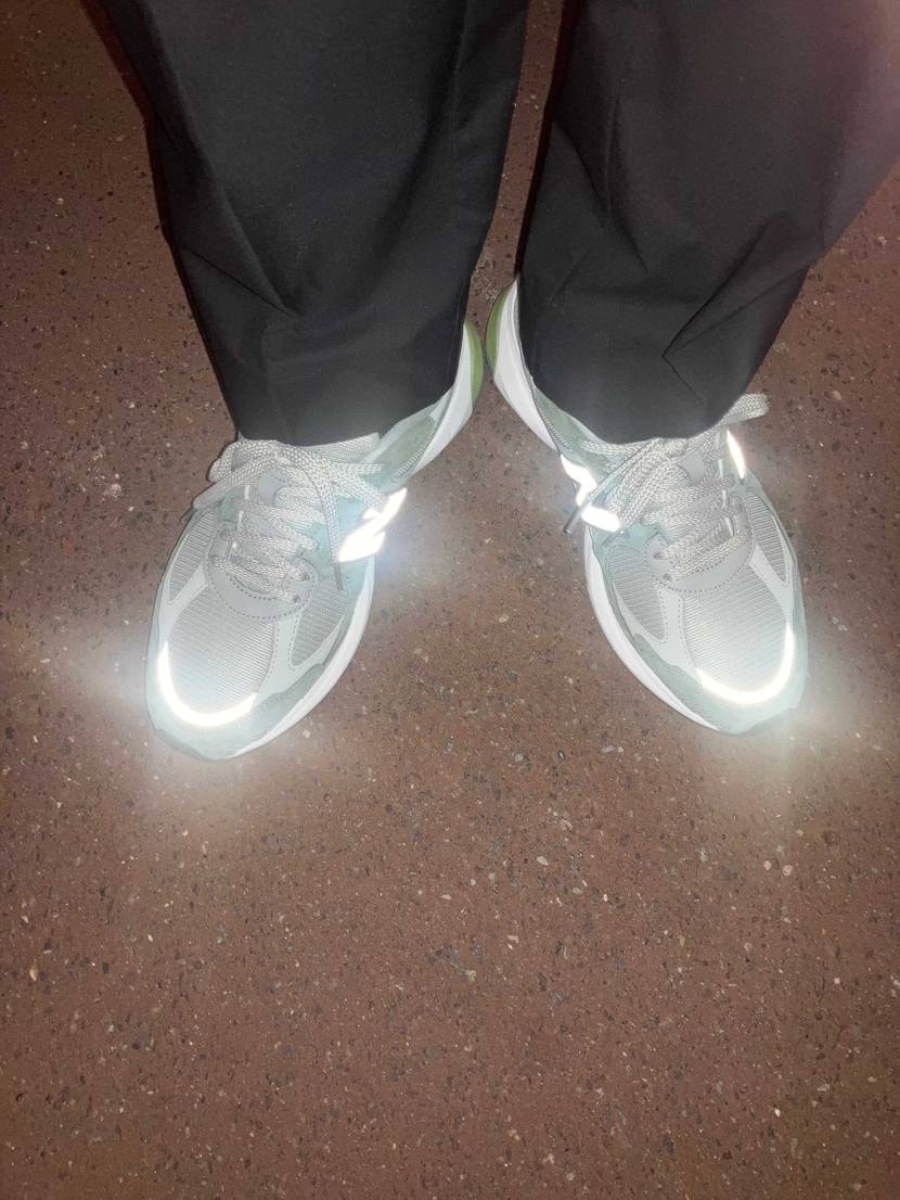 公式オンラインで奇跡的に購入
履き心地も含めて最高です!!