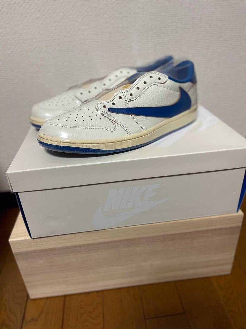 はるばる、福井からTravisのライブいったついでに買えた俺は勝ち組か？
もう