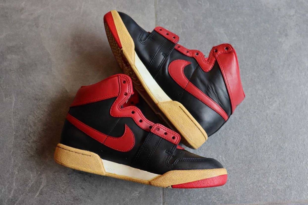 久しぶりの投稿📮

ミッドソールのみ黄ばみ加工
オリジ