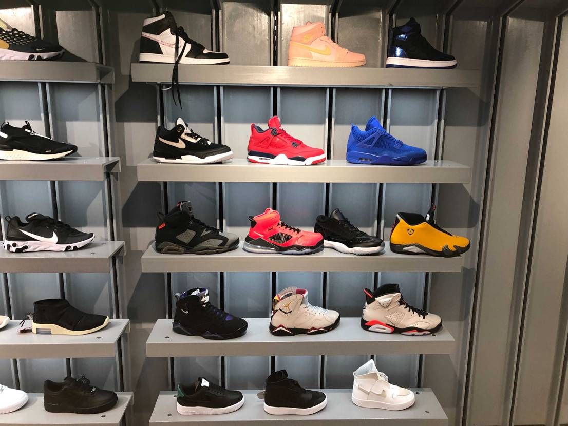 皆さんなら何買います？
AJ6 PSGは日本でどうだったんでしょう