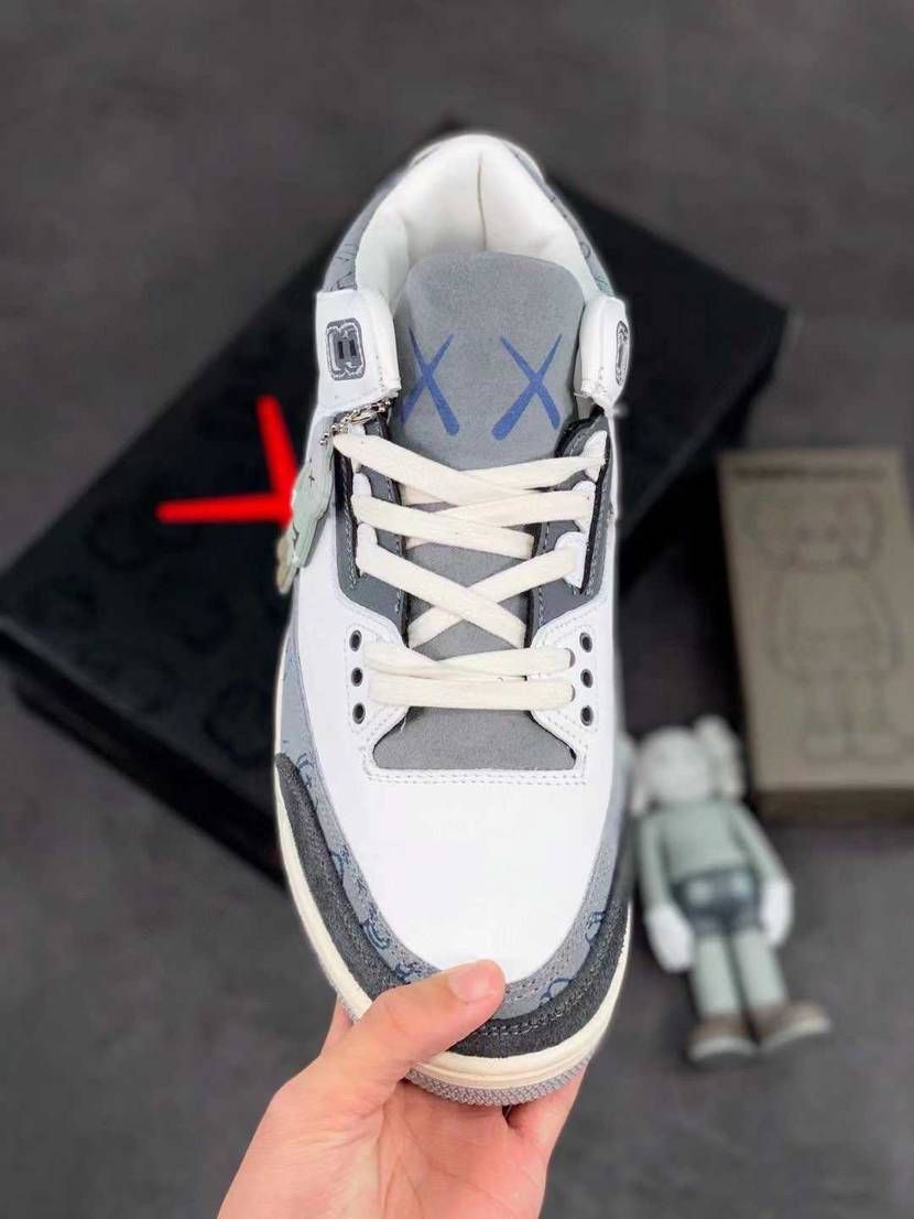 Kaws × Air Jordan 3 これは出たら全力で欲