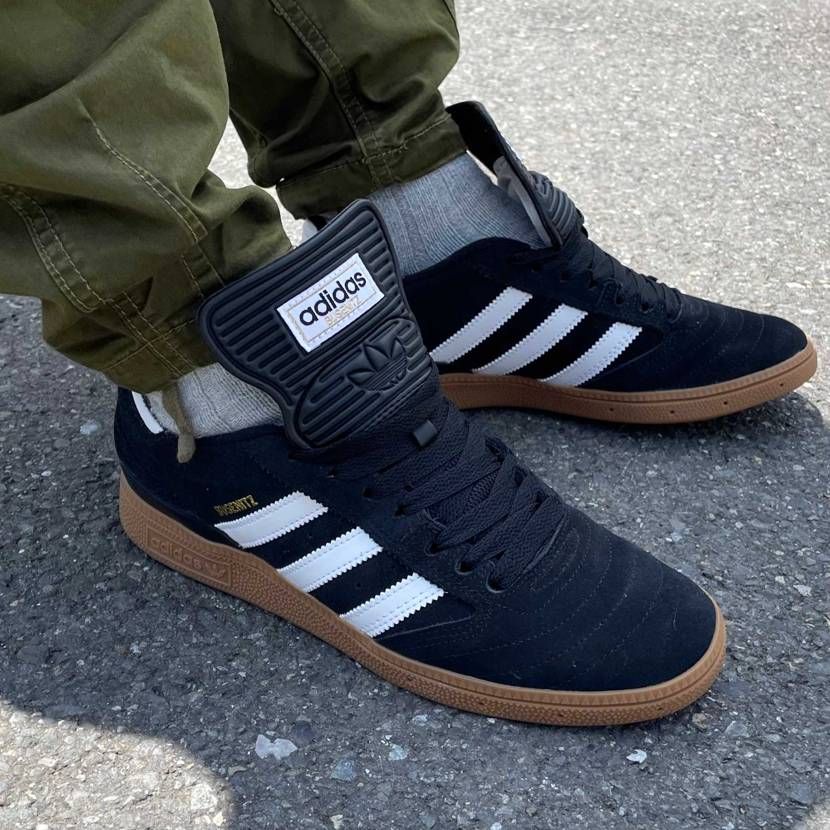 サンバも良いけどブセニッツが好き。天気が良いので3足目おろしました。