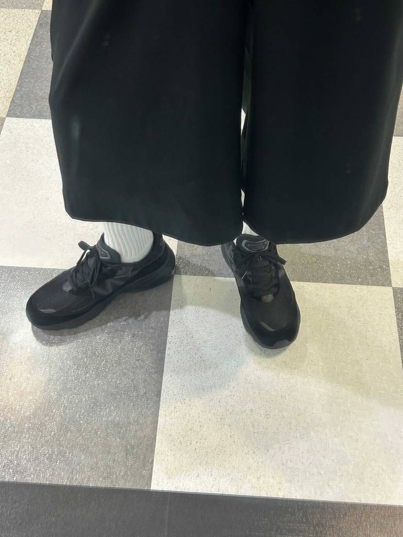 今日は990V6👟
最近はV6の着用率高めです
ふわふわ