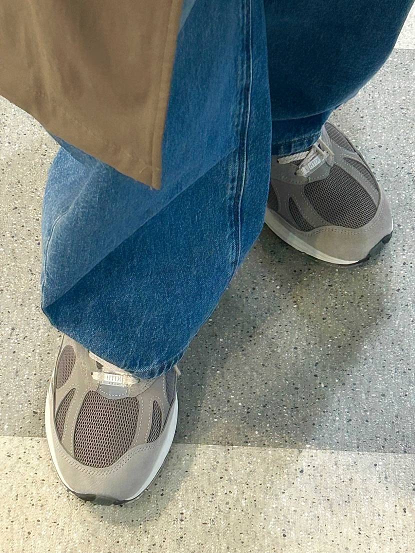 今日はいい天気で暖かいので、KITH991V2とお散歩🚶
お店で購入した時は、