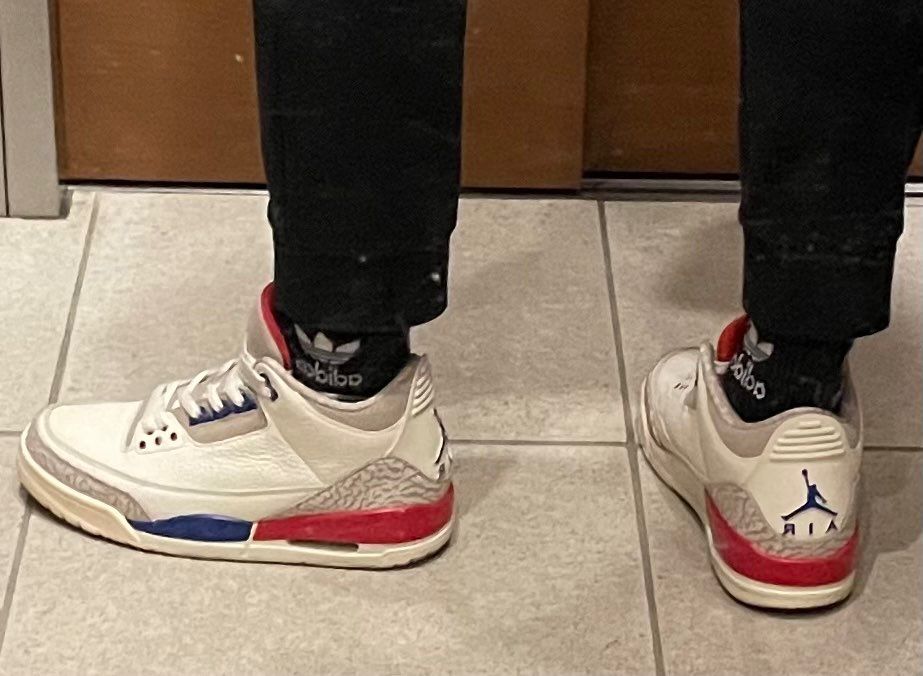 さっき投稿したのが横向きになっちゃったので…。
AJ3、今日は下北沢を歩きまし