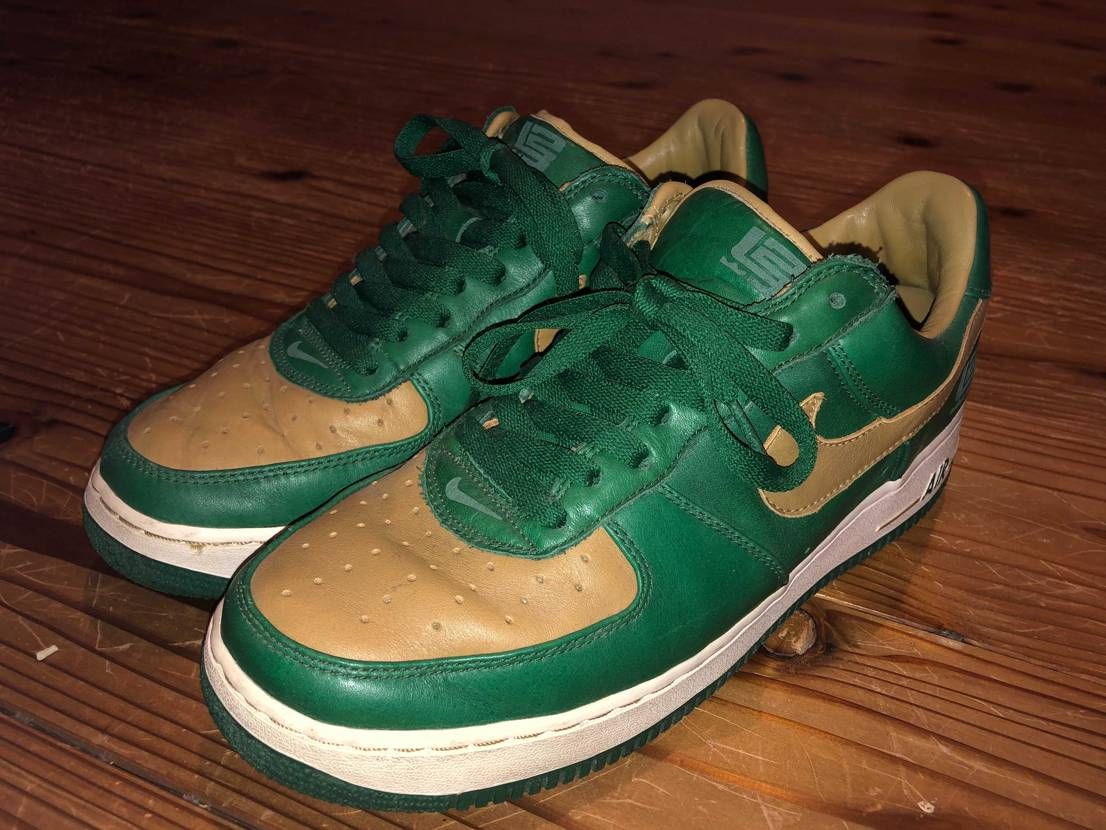 久しぶりに実家に帰省しました😊
AF1持っていく🤣