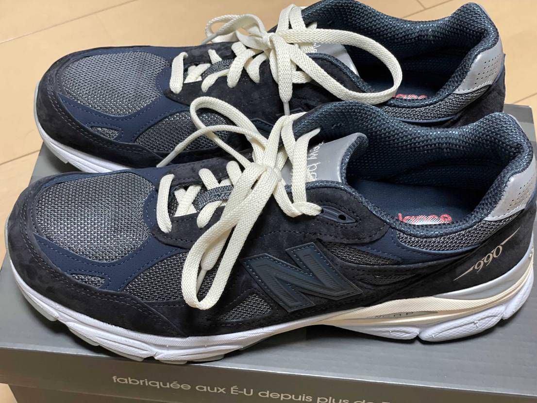 無事到着。初990v3。
紐通しの時にソール感を確かめたが