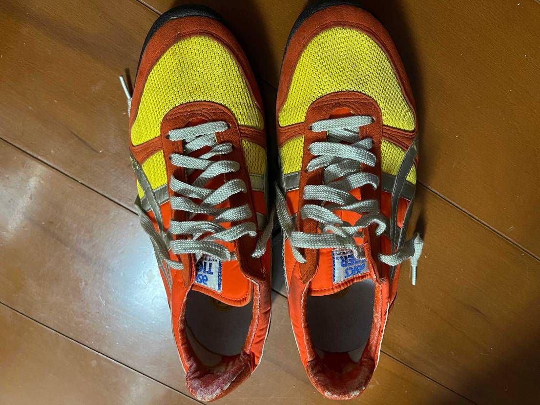 妻の実家の倉庫整理を手伝った際に見つけたアシックスのランシュ