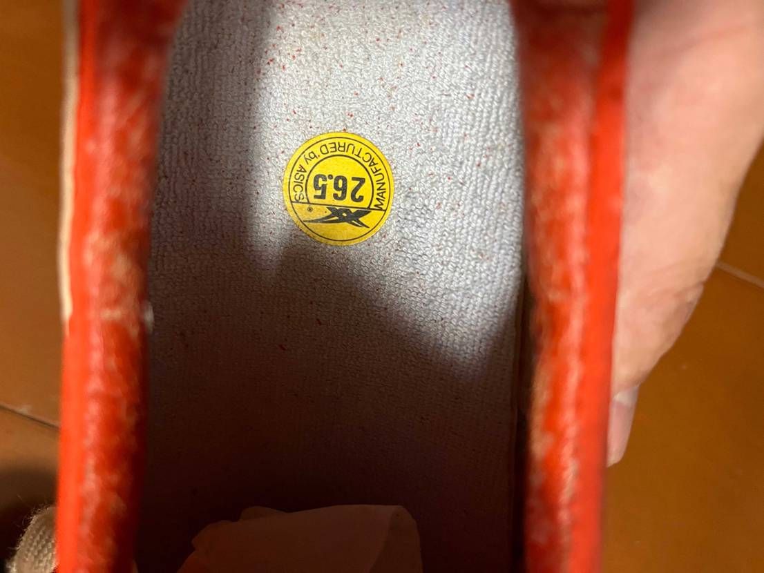 妻の実家の倉庫整理を手伝った際に見つけたアシックスのランシュ