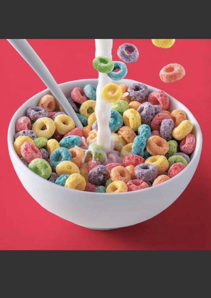 朝食のカラフルなシリアルをモチーフにしたDIADORA N9