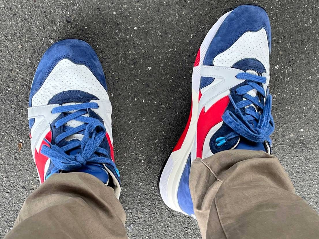 レザーでもちょうど良い気候になりつつありますね。DIADORA N9000出勤で