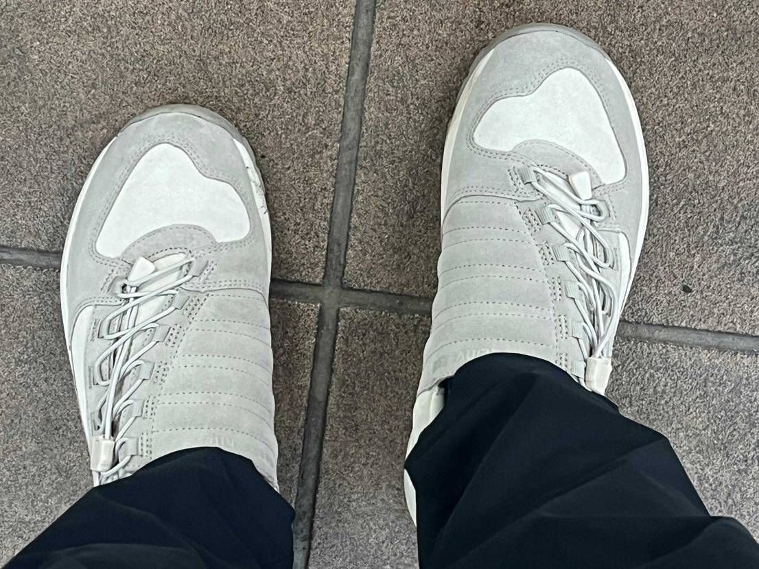 converse × meanswhileです。
今朝はたいした雨ではなく実力