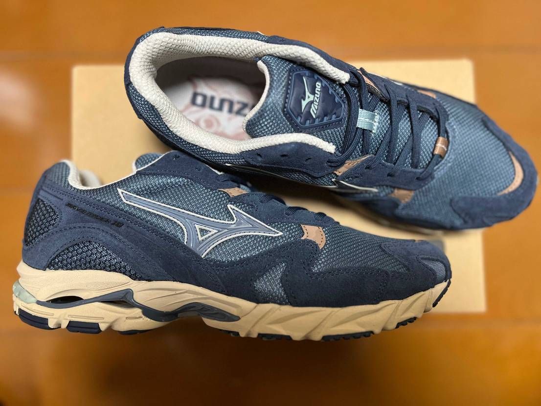 何となくMIZUNOを履く週の5日目はWR10 'Fishe