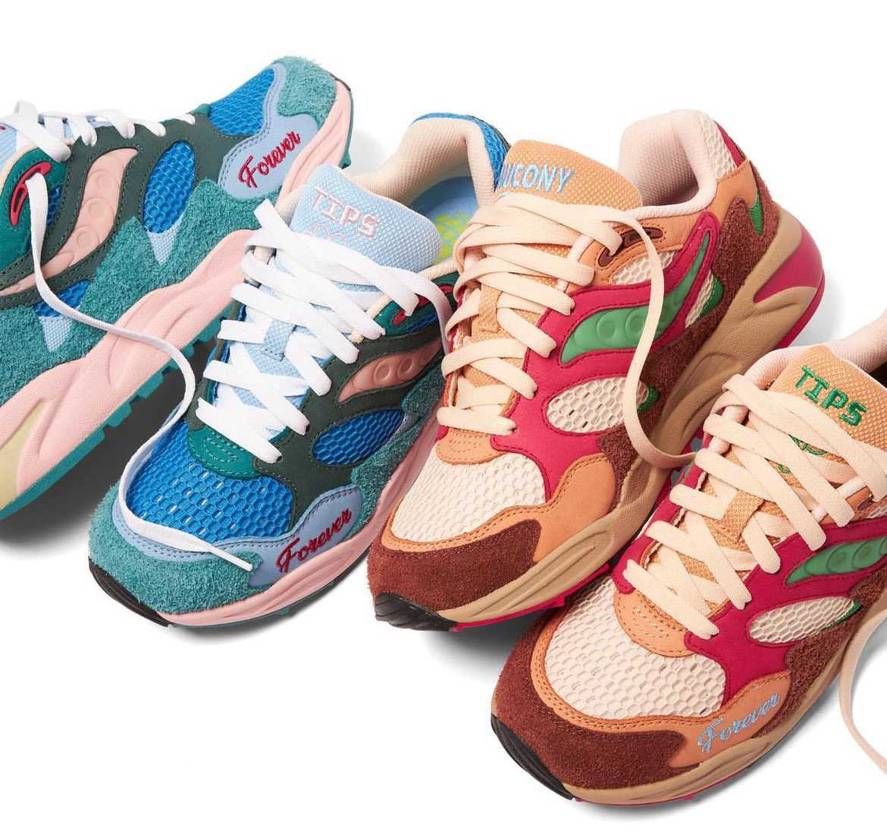 今日はSAUCONY Progrid Omni9 'CRYS