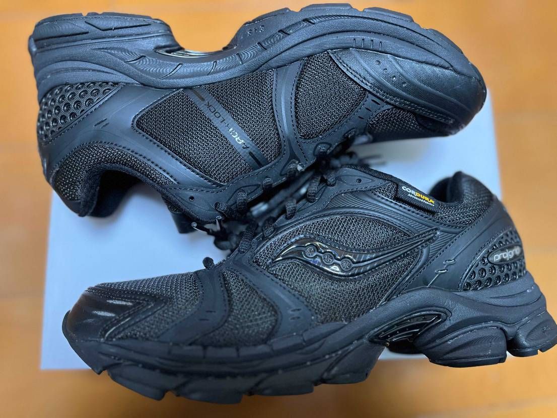 【2024年購入3足目】
SAUCONY Progrid