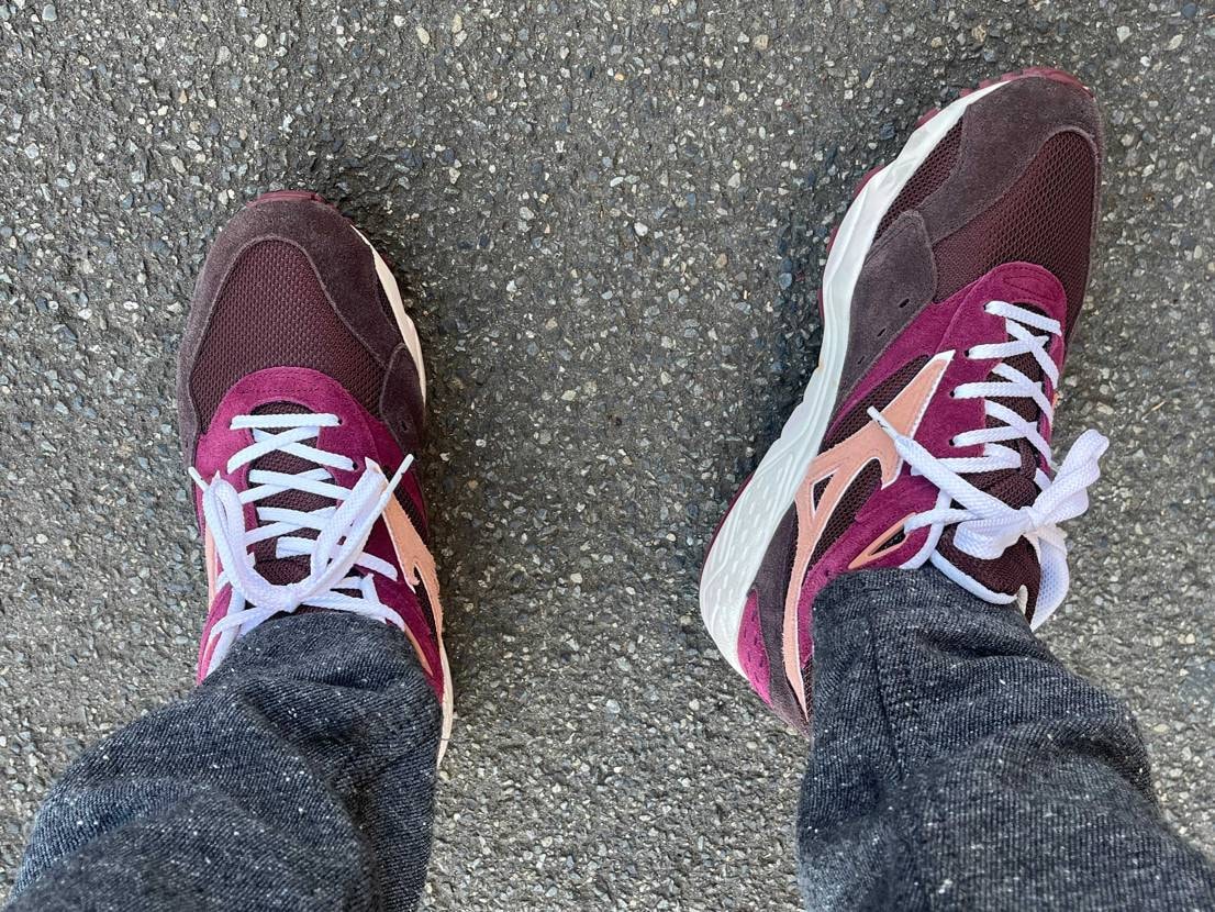 たまに履くとcontenderの良さを実感する。良色格安だったインライン。