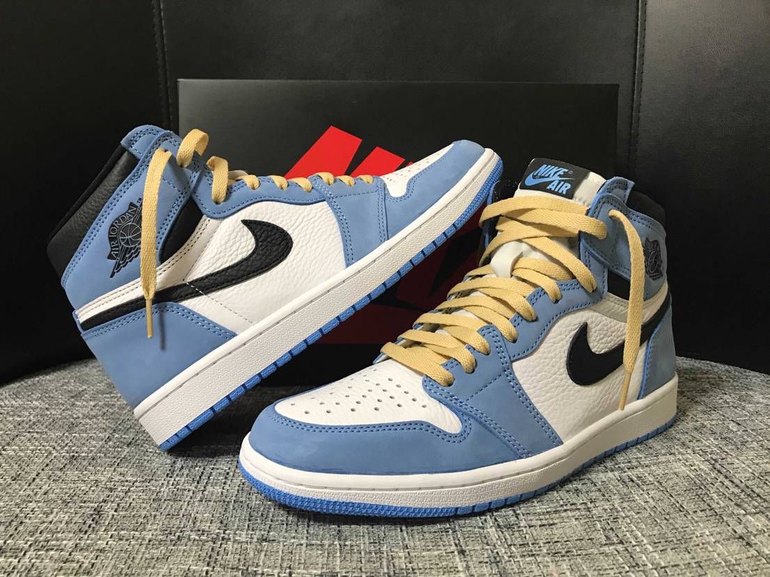 皆さんを参考にして白紐にしようと探してたら、
刺し子Blazerに付いてたベー