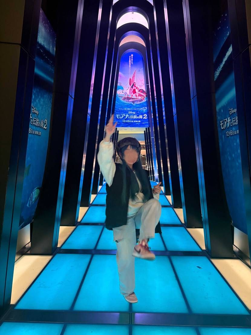 いえい