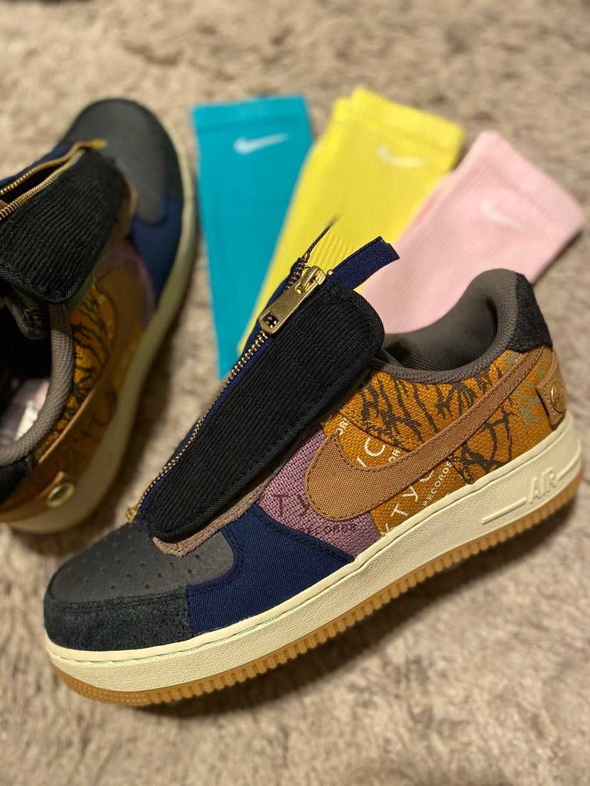 おろすにはいい季節になりそうかな^_^
ソックスの色迷うな。